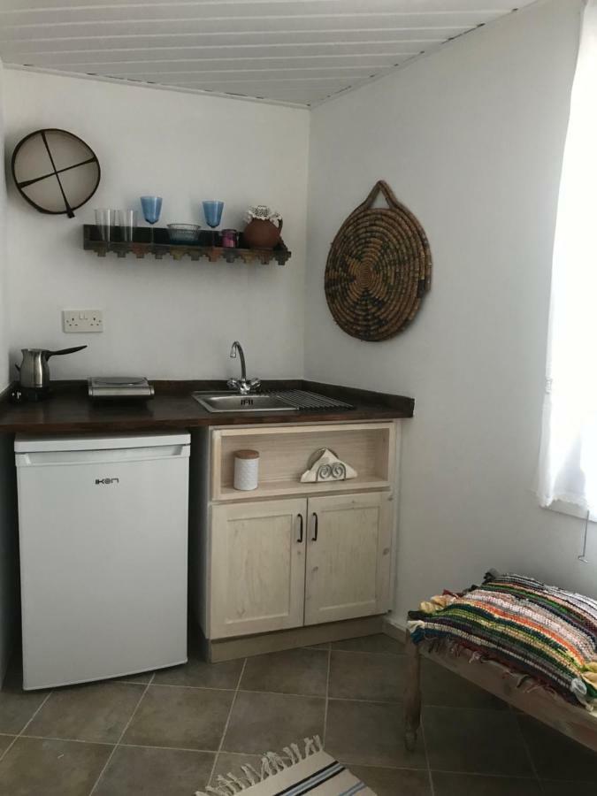 Cecilias Courtyard Guest House Malia Luaran gambar