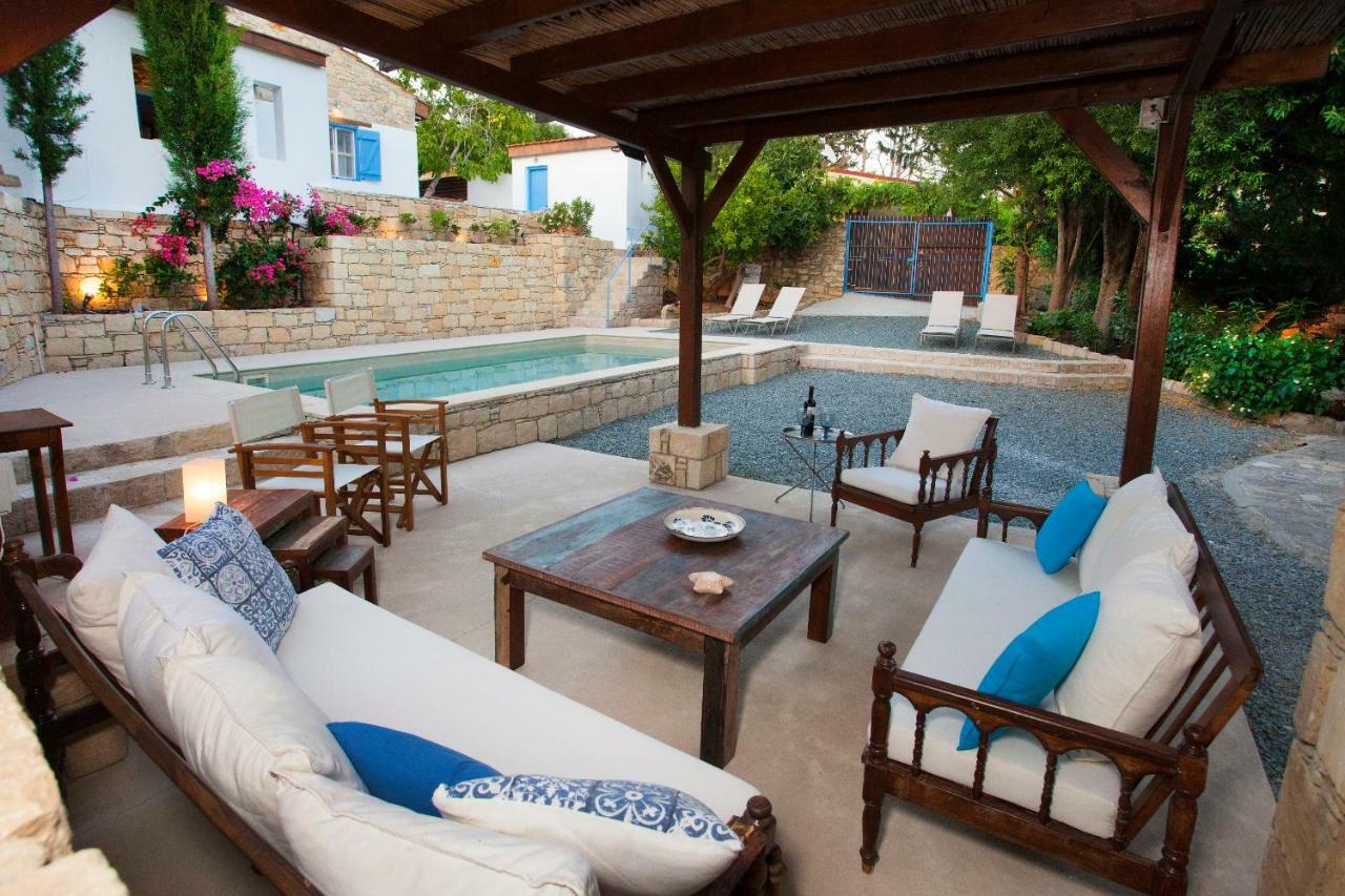 Cecilias Courtyard Guest House Malia Luaran gambar