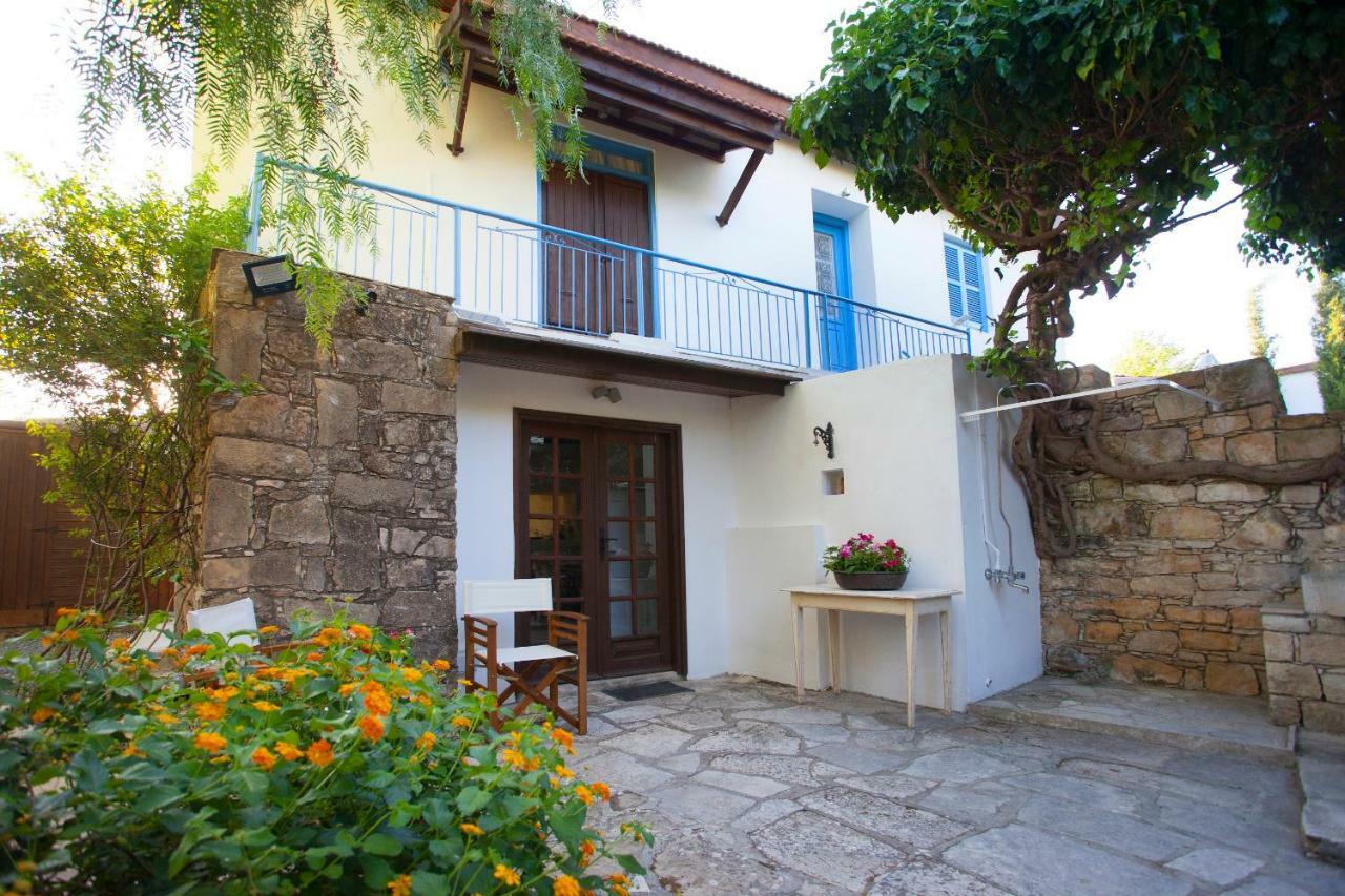 Cecilias Courtyard Guest House Malia Luaran gambar